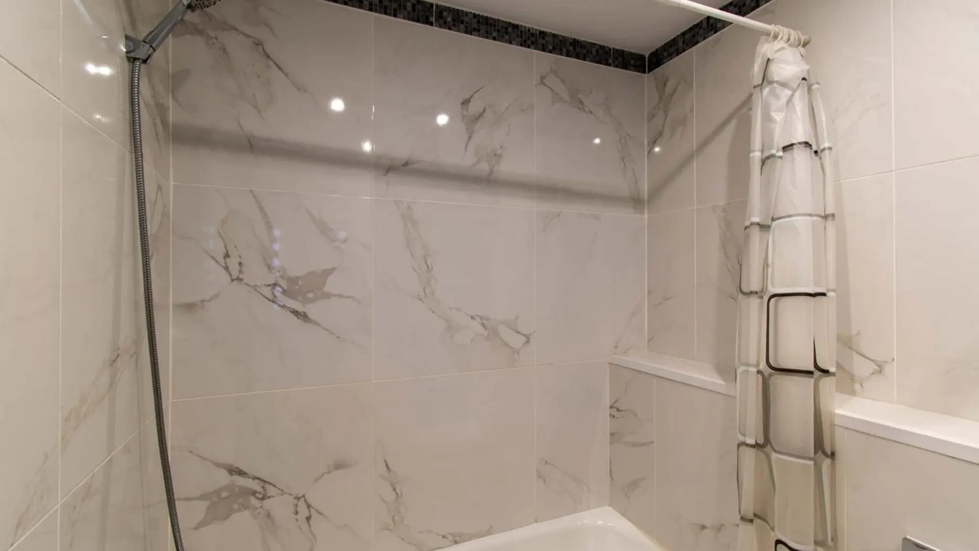 شقة Santa Maria 105 - Two Bed With Sea Views أذيخي