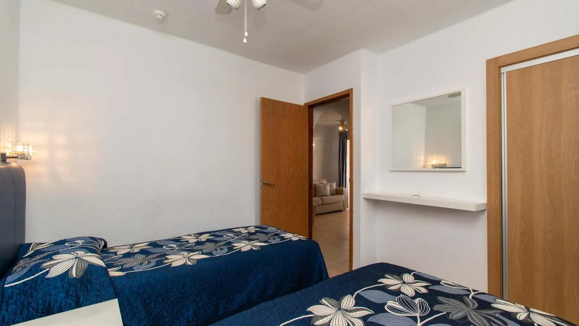 شقة Santa Maria 105 - Two Bed With Sea Views أذيخي 0*,  إسبانيا