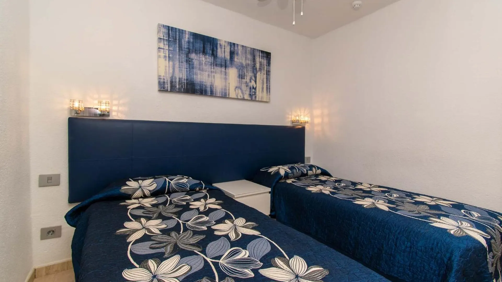 شقة Santa Maria 105 - Two Bed With Sea Views أذيخي 0*,  إسبانيا